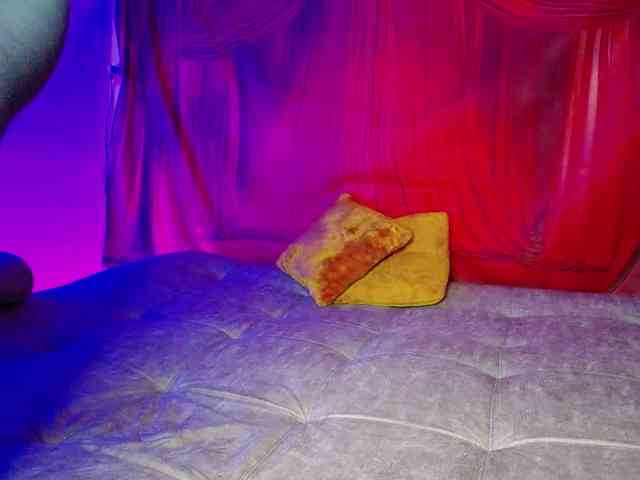 Caspian-Ariza Live Webcam on BongaCams