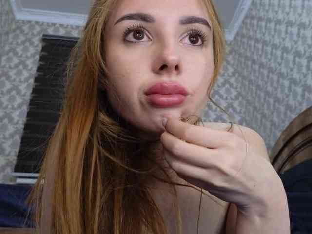 YourSweetheart777 webcam