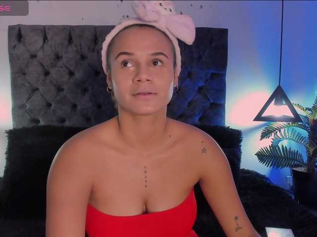 ELECTRA-HILLS webcam bongacams model stream image