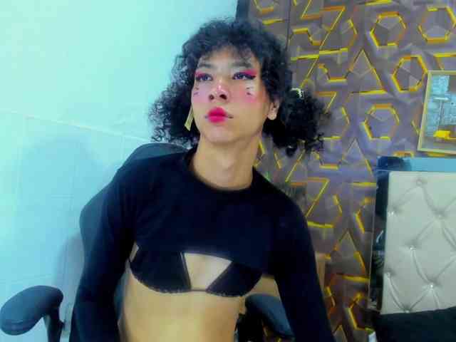 Reed-kitty Live Webcam on BongaCams