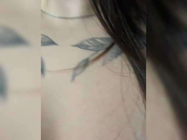 Peachaa – webcam model profile photo