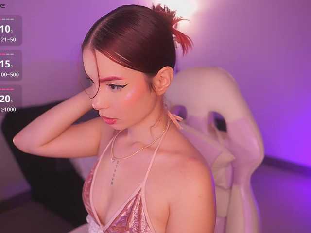 SusannaMoore's BongaCams show and profile