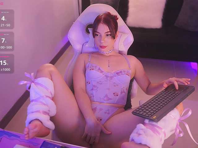 SusannaMoore's BongaCams show and profile