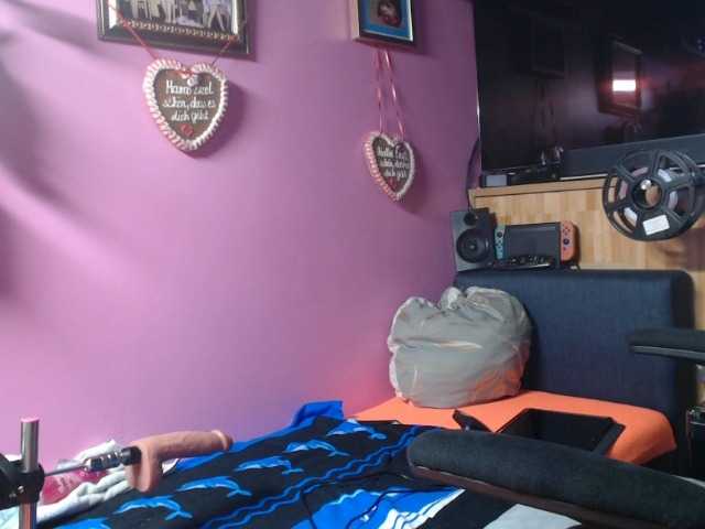  Sexymelli18 chat room