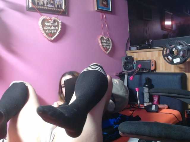  Sexymelli18 chat room