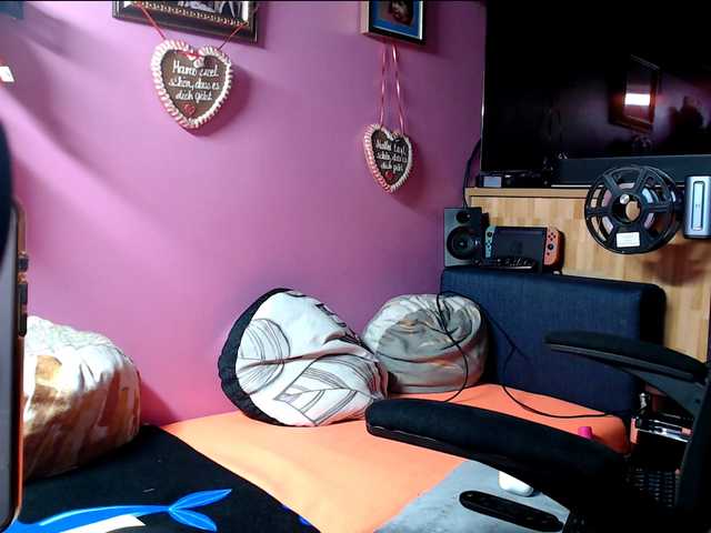 Sexymelli18 Live Webcam on BongaCams