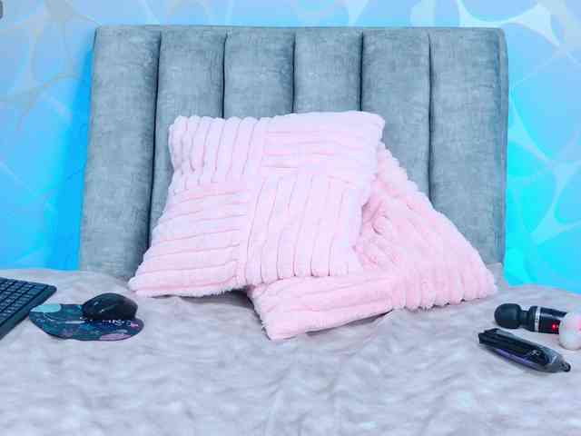 VeronicaSttar webcam