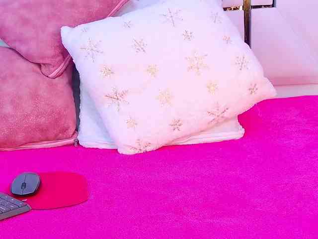 VeronicaSttar webcam