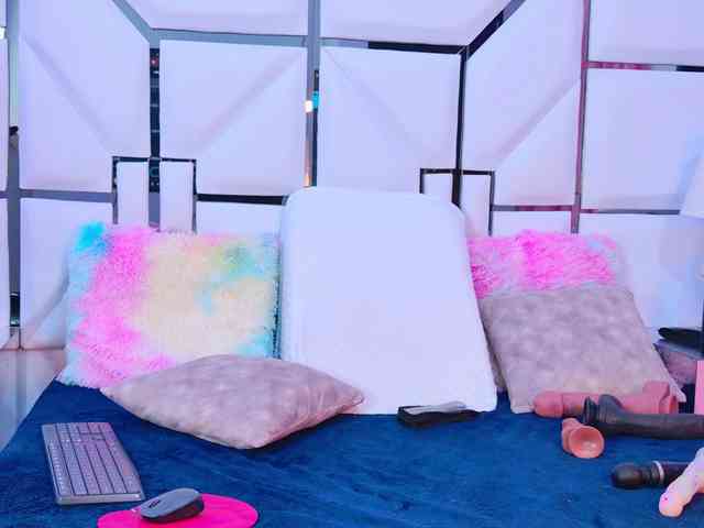 VeronicaSttar webcam