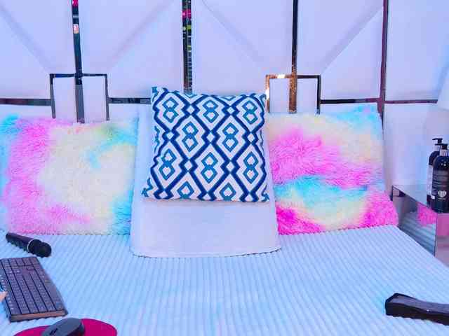 VeronicaSttar webcam