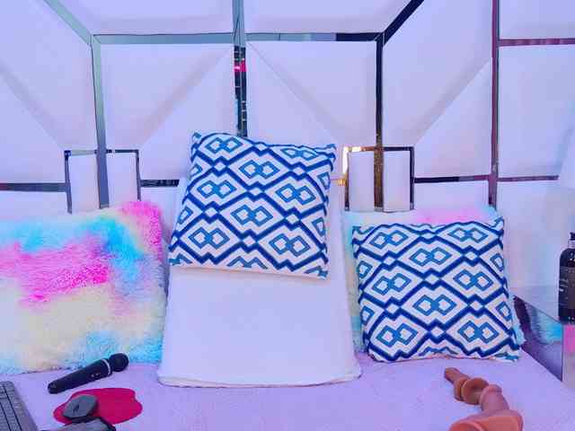 VeronicaSttar webcam