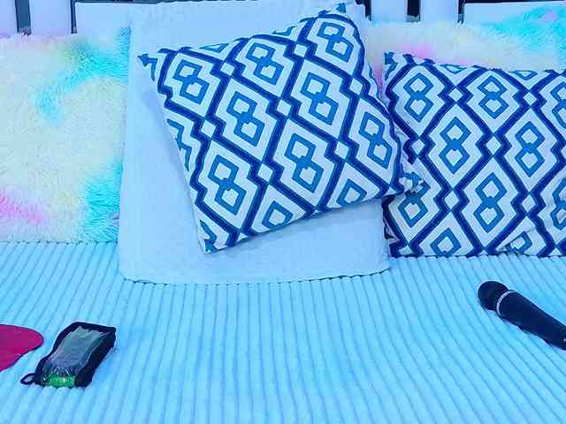 VeronicaSttar webcam