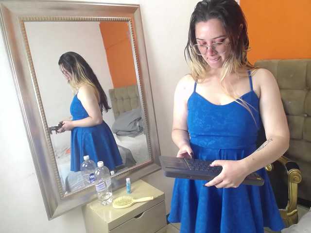 Alaiia----'s BongaCams show and profile