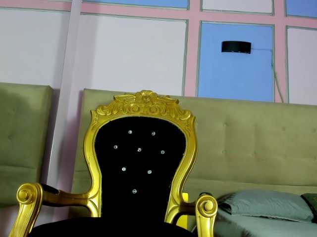 Alaiia----'s BongaCams show and profile