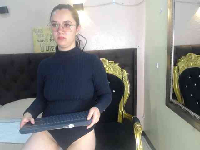 Alaiia---- Alaiia----