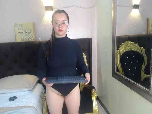 Alaiia---- Alaiia----