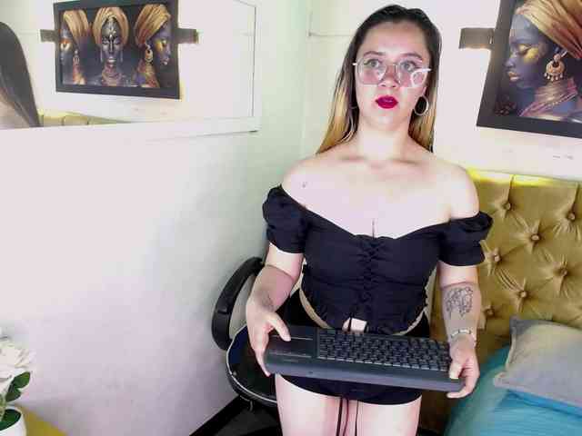 Alaiia---- Alaiia----