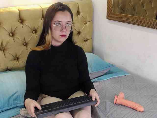 Alaiia---- Alaiia----