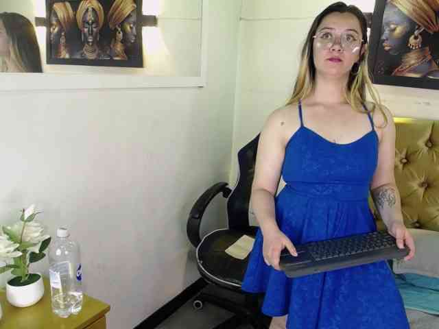 Alaiia---- Alaiia----