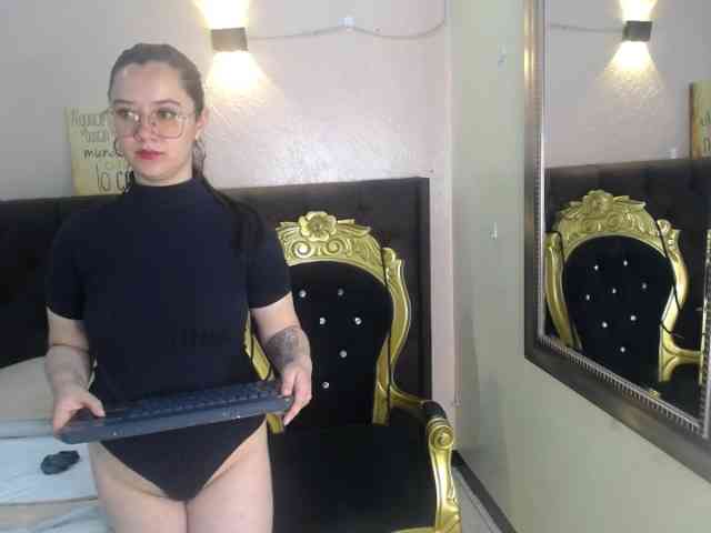 Alaiia---- Alaiia----