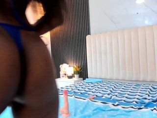 Naomi-Lynn Porn Show