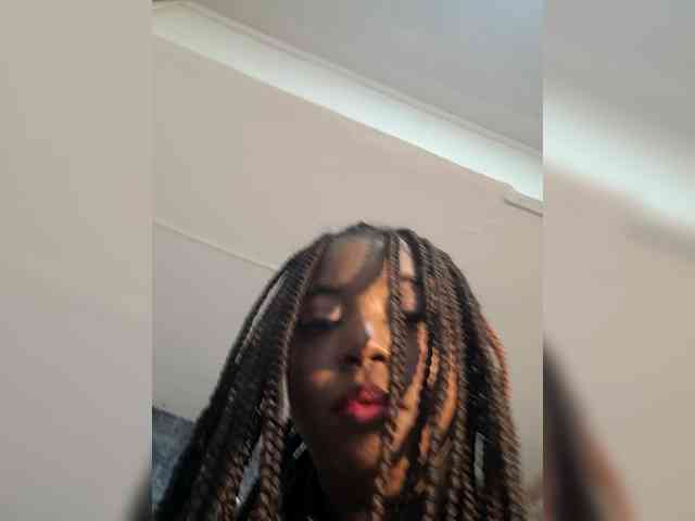 soljones Live Webcam on BongaCams