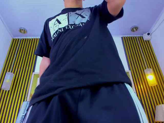 Kevin-Erotic Kevin-Erotic