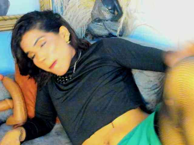 Bxby-dolls Live Webcam on BongaCams