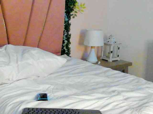 Bxby-dolls Live Webcam on {site_name}