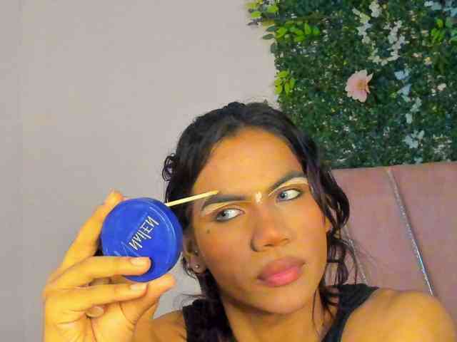 Bxby-dolls Live Webcam on BongaCams