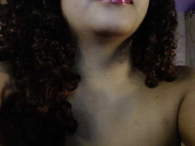 LuluPeach069's BongaCams show and profile