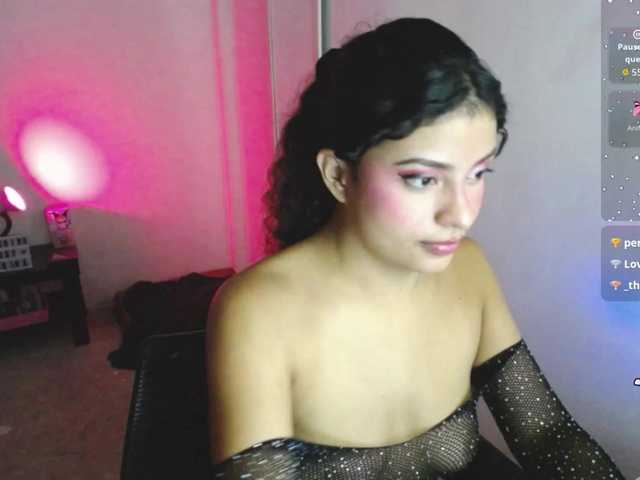 LuluPeach069's BongaCams show and profile
