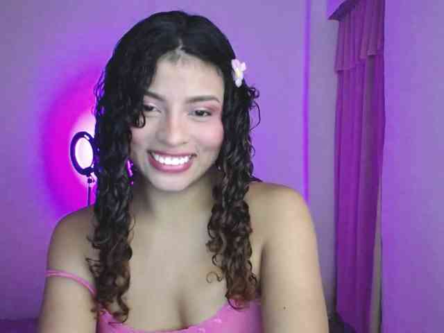Luluuu69 webcam