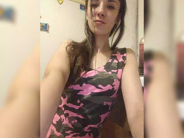 Floria29 Live Webcam on BongaCams