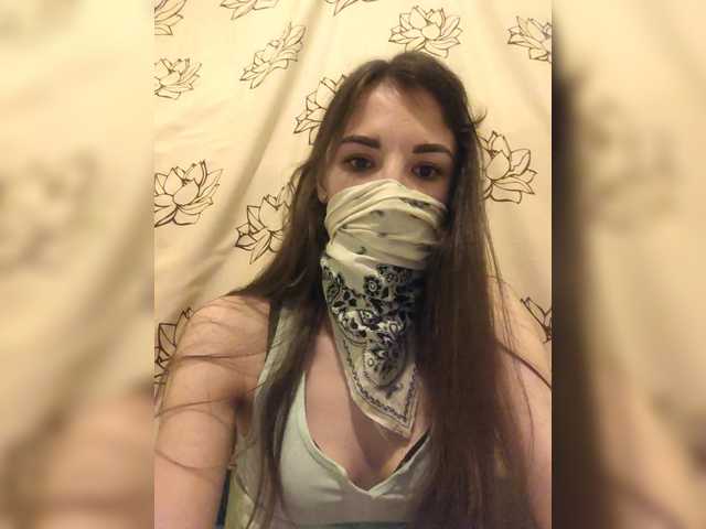 Floria29 from BongaCams