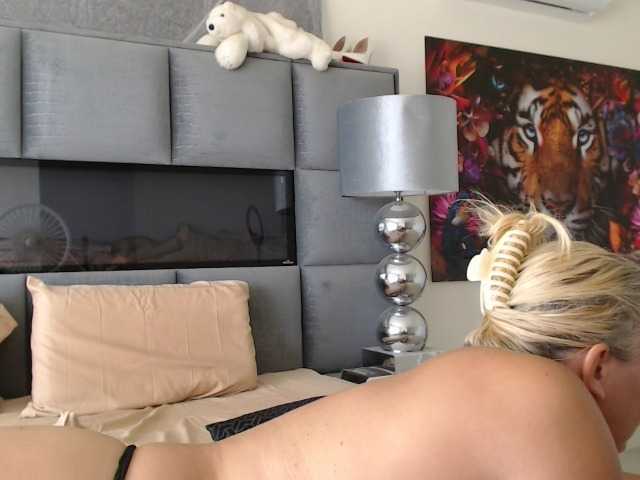 Wendysexy's BongaCams show and profile