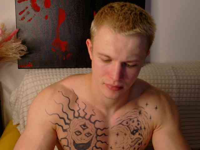 James-Noah Live Webcam on BongaCams