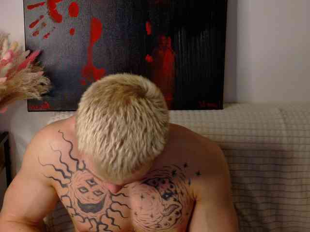 James-Noah Live Webcam on BongaCams