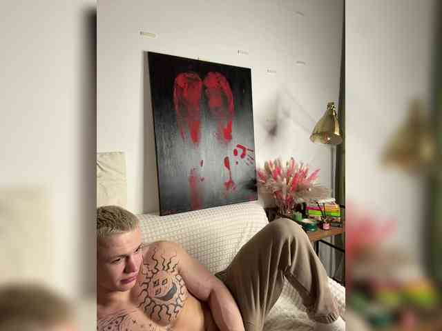 James-Noah Live Webcam on BongaCams