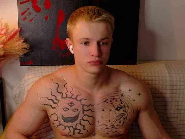 James-Noah Live Webcam on BongaCams