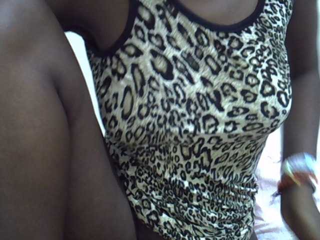 Sexyslim17's BongaCams show and profile