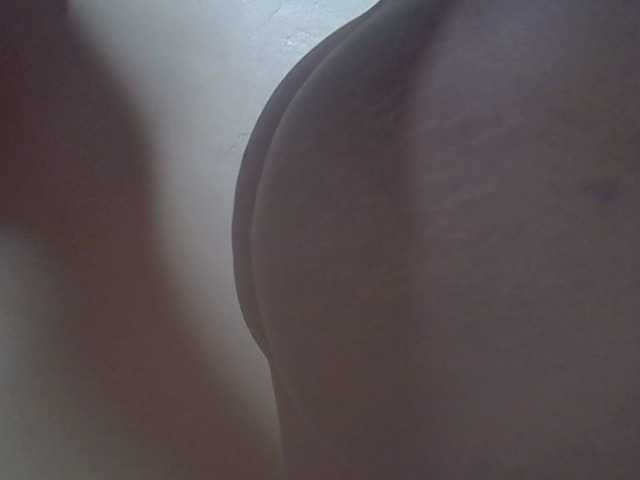 Sexyslim17's BongaCams show and profile