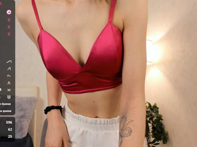 le modèle SwaySecret est en webcam porno dans un show sur le site bongacams, il possède les tags suivants: White/Caucasian,Blonde,Shaved