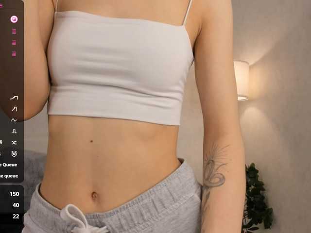 le modèle SwaySecret est en webcam porno dans un show sur le site bongacams, il possède les tags suivants: White/Caucasian,Blonde,Shaved