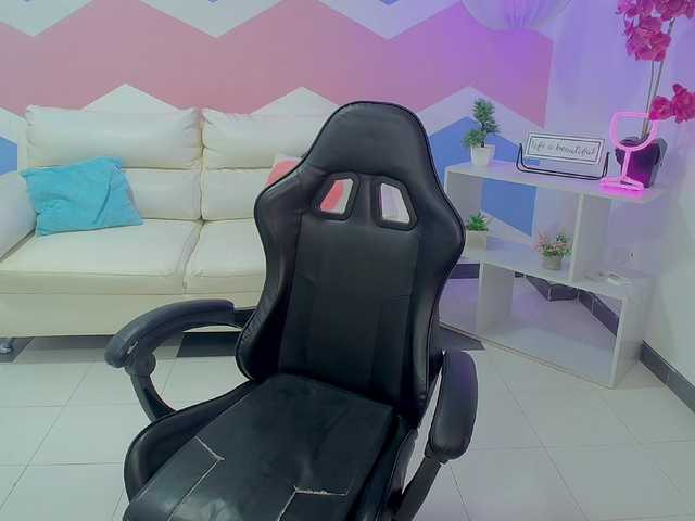 ZAHIRA-1's BongaCams show and profile