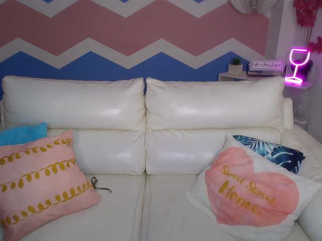 ZAHIRA-1's BongaCams show and profile