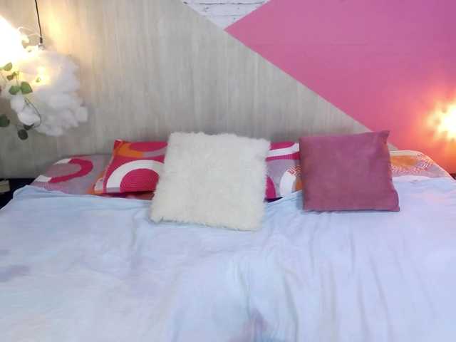 ZAHIRA-1's BongaCams show and profile