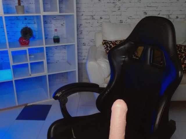 ZAHIRA-1's BongaCams show and profile