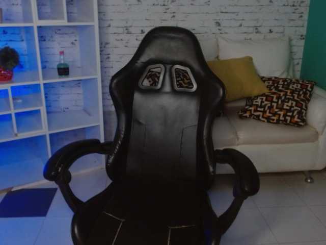 ZAHIRA-1's BongaCams show and profile