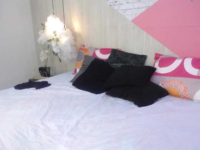 ZAHIRA-1's BongaCams show and profile